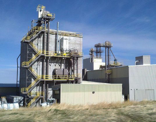 Industrial facility with metal structures